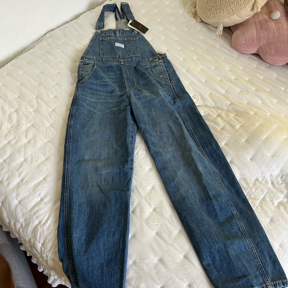 Levi’s denim overalls new women